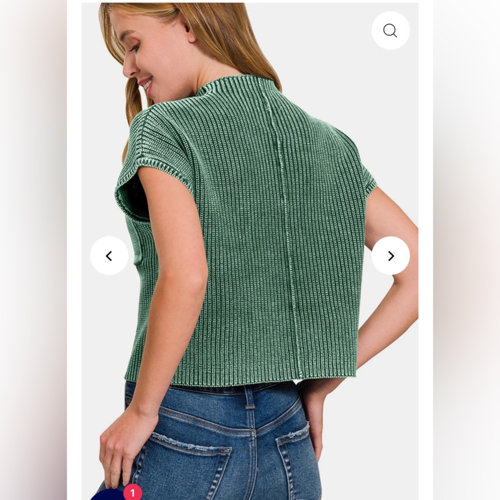 Zenana Outfitters Green Sweater - Picture 2 of 2
